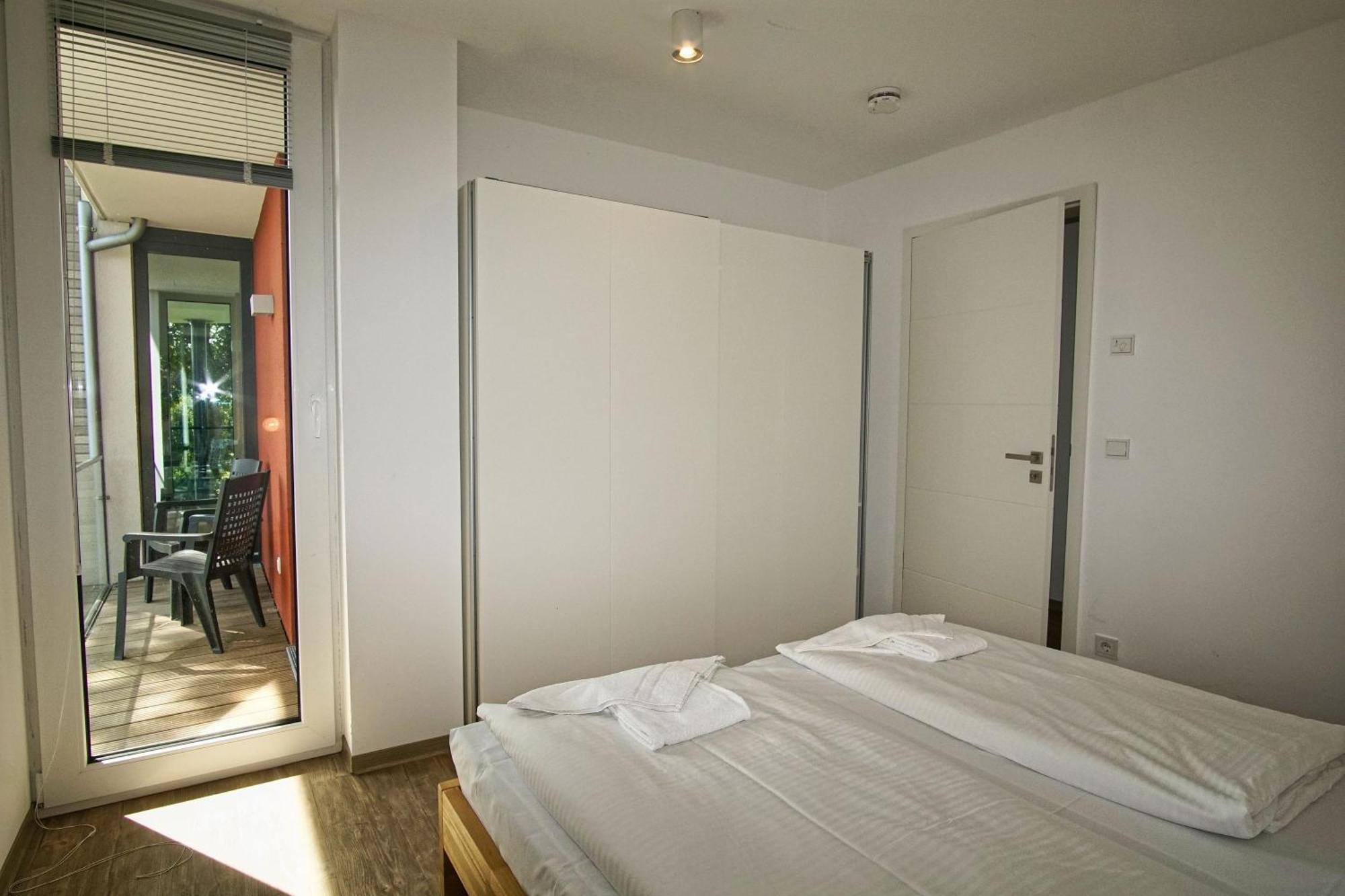 Haus Hafenkieker Fewo 08 - Balkon, Hafenblick Putbus Esterno foto