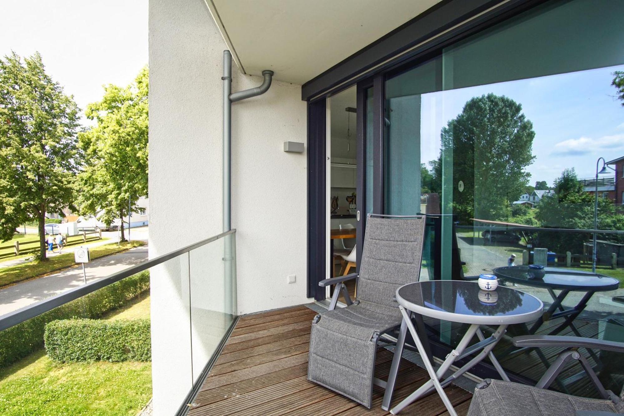 Haus Hafenkieker Fewo 08 - Balkon, Hafenblick Putbus Esterno foto